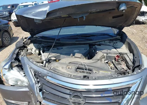 2015 Nissan Altima 2.5/S/Sv/Sl z USA, uszkodzony, nr VIN 1N4AL3AP2FC483724